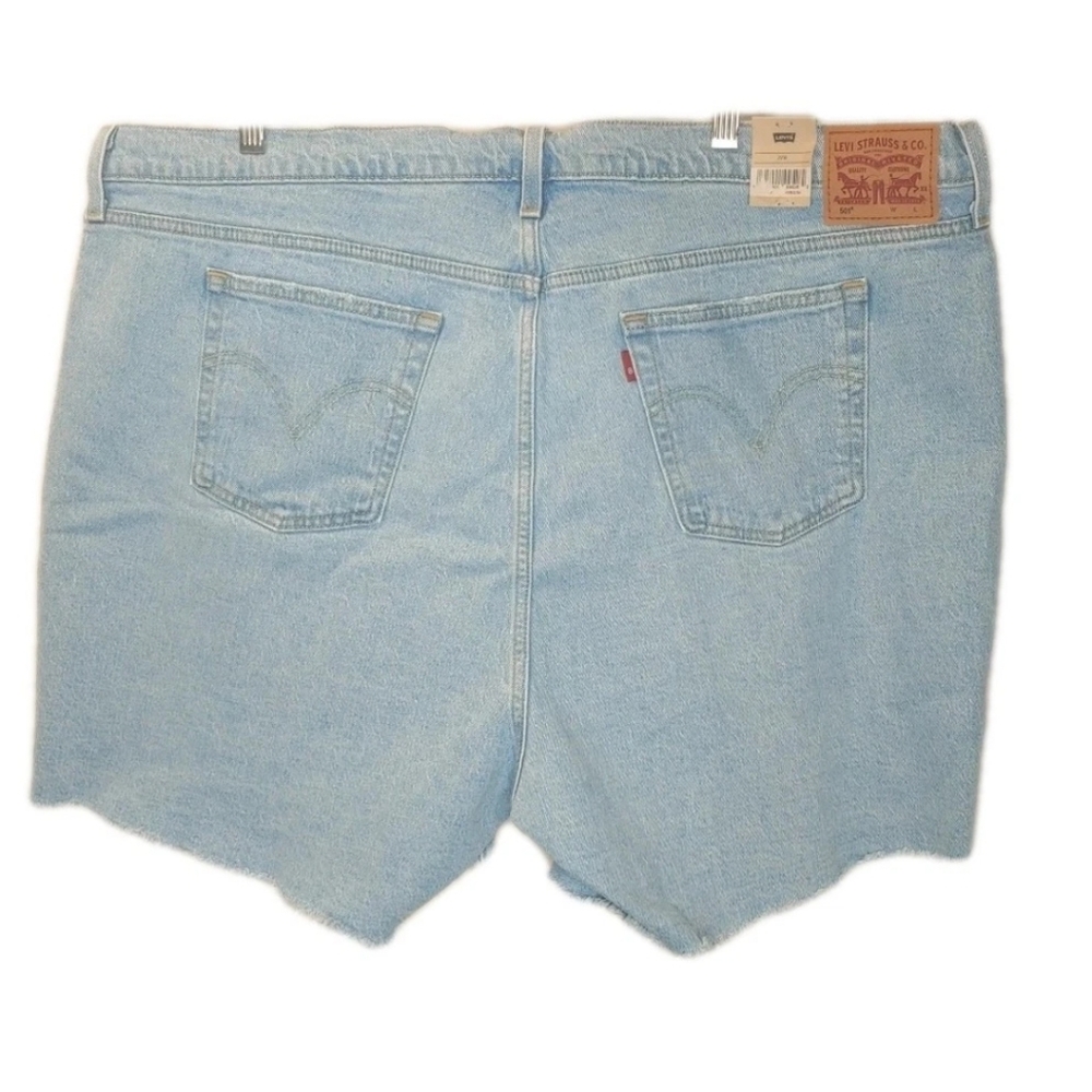 Levi's Cutoffs Jean Shorts Plus 22W Button Fly Light Blue Distressed Denim New - Picture 3 of 13